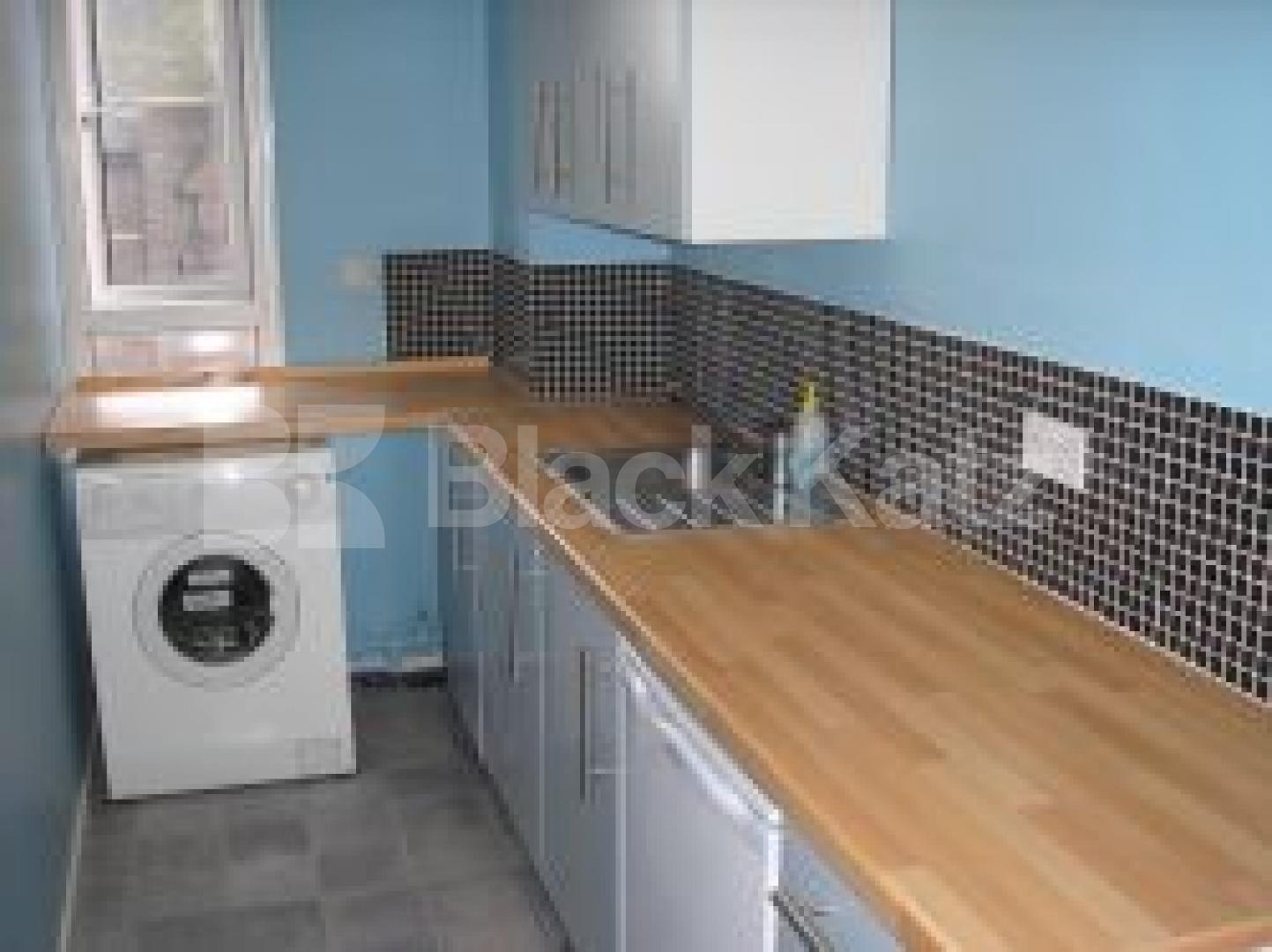 			Studio Apartment, 1 bath, 1 reception Flat			 Malden Road, CHALK FARM / KENTISH TOWN NW5